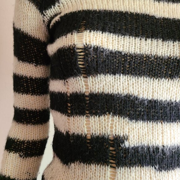 B&W punk sweater - Picture 3 of 7